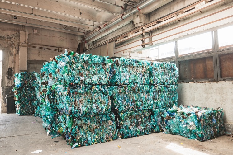 how does recycling help climate change